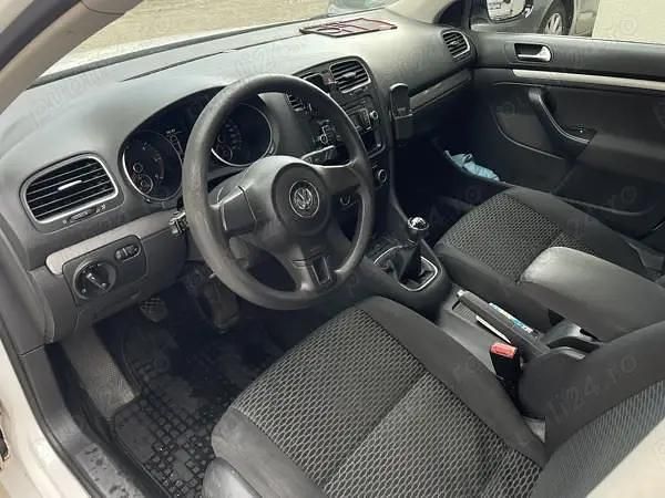 Second-hand VW Golf VI 105 CP (77 kW) 2011 Alb Hatchback