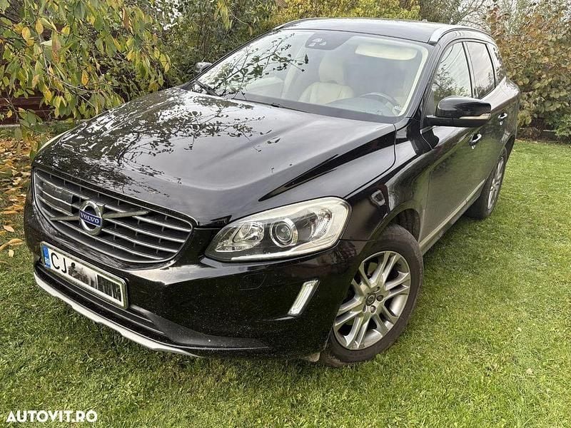 Culoarenegru Utilizat 2016 Volvo XC60 Kinetic SUV | 16.500 EUR (Super Preț) - Imagine 1/4