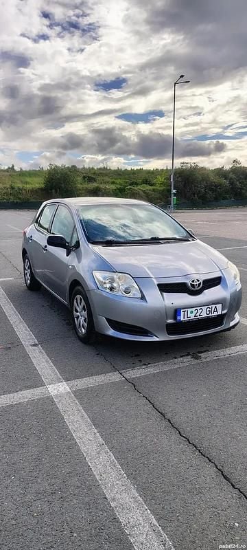Utilizat 2009 Toyota Auris Hatchback | 3.400 EUR - Imagine 1/4