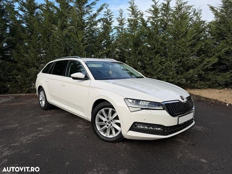 Culoarealb Utilizat 2020 Skoda Superb Premium Edition Break | 15.790 EUR (Preț bun) - Imagine 1/4