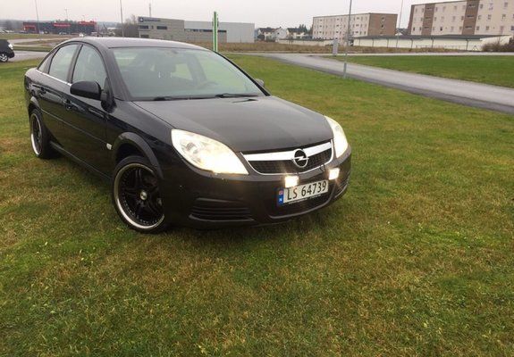 Negru Utilizat 2006 Opel Vectra Berlinǎ | 2.000 EUR - Imagine 1/4