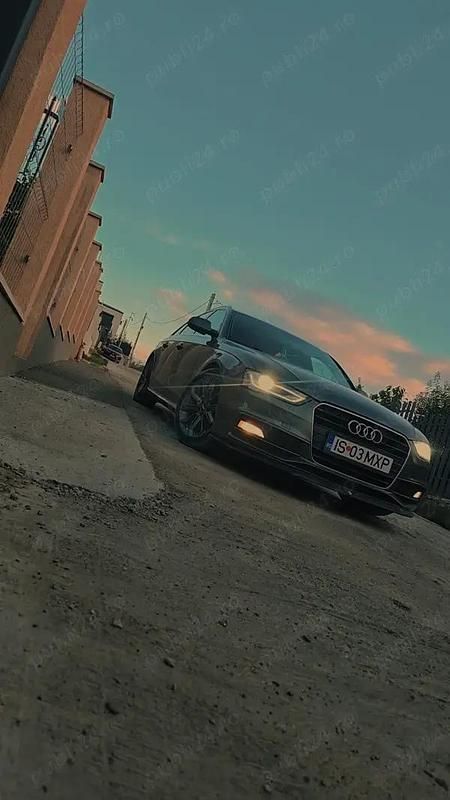 Gri Utilizat 2013 Audi A4 Hatchback | 8.000 EUR (Preț OK) - Imagine 1/4