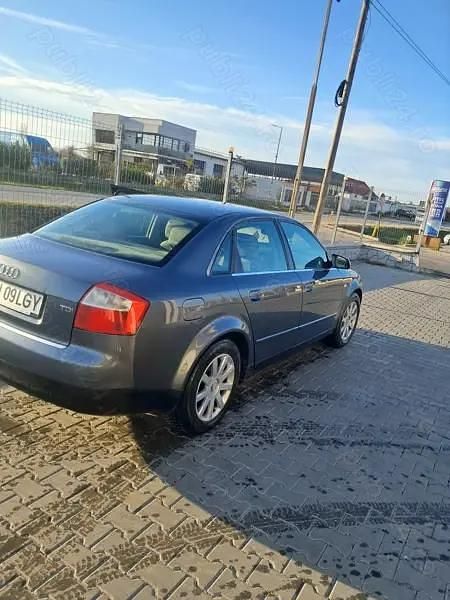 Second-hand Audi A4 131 CP (96 kW) 2003 Berlinǎ