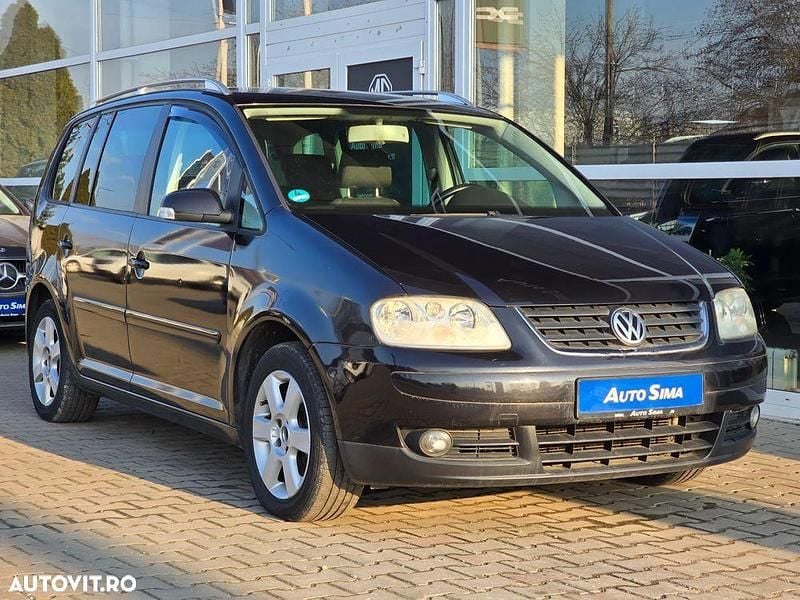 Second-hand VW Touran Comfortline 140 CP (102 kW) 2004 Culoarenegru Monovolum