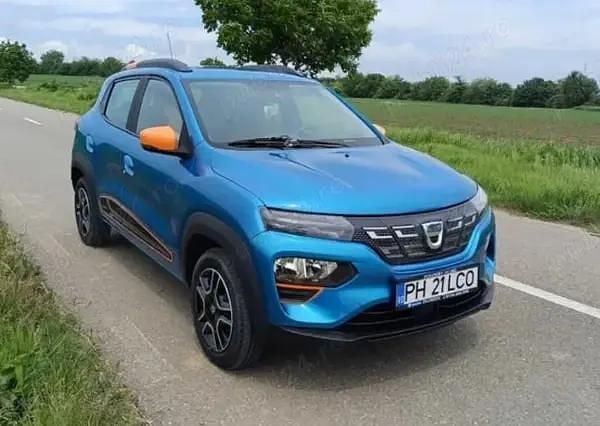 Second-hand Dacia Spring Comfort Plus 33 kW (45 CP) 2021 Albastru Hatchback