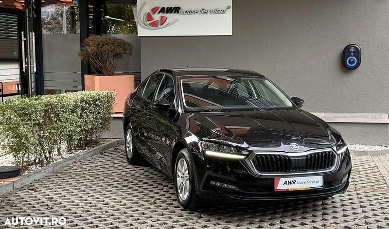 Culoarenegru Utilizat 2021 Skoda Octavia Berlinǎ | 15.307 EUR (Preț bun) - Imagine 1/4