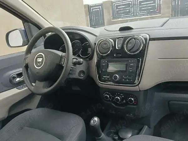 Second-hand Dacia Lodgy 115 CP (84 kW) 2016 Monovolum