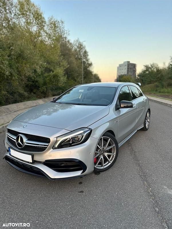 Culoareargint Utilizat 2016 Mercedes A45 AMG AMG Hatchback | 22.500 EUR - Imagine 1/4