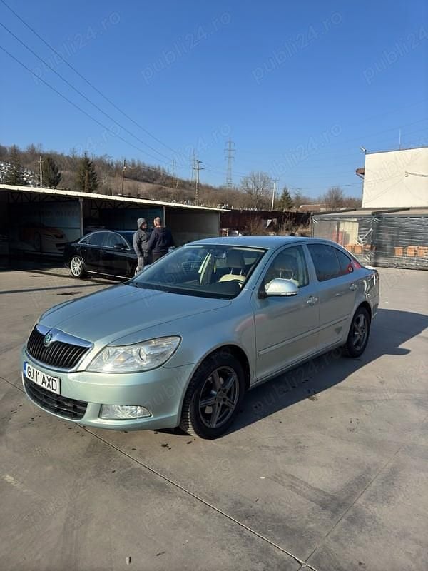 Utilizat 2011 Skoda Octavia Hatchback | 4.500 EUR (Preț OK) - Imagine 1/4