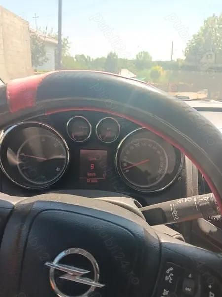 Utilizat 2012 Opel Astra Berlinǎ | 3.700 EUR (Super Preț) - Imagine 1/4