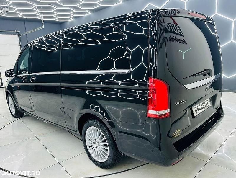 Second-hand Mercedes V250 Edition 190 CP (139 kW) 2017 Culoarenegru Monovolum