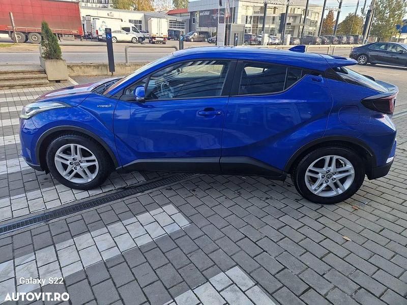 Second-hand Toyota C-HR 122 CP (89 kW) 2021 Culoarealbastru SUV