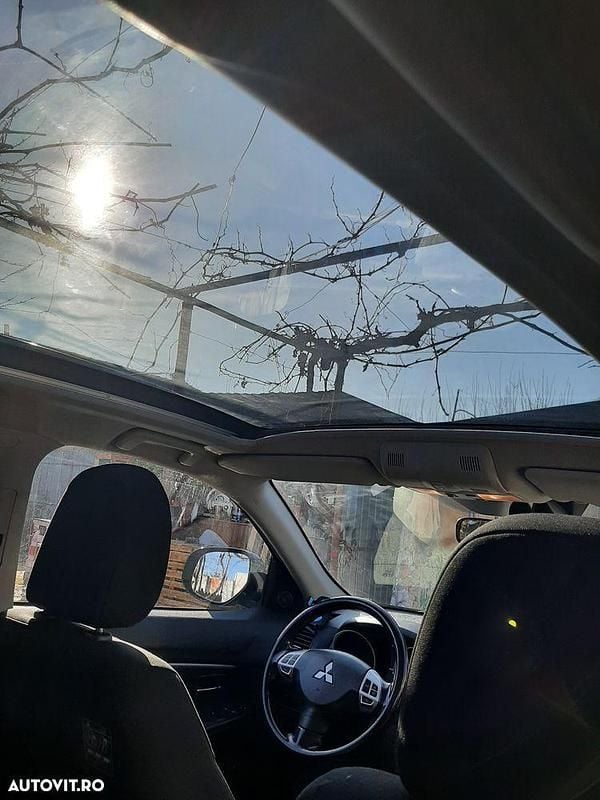Second-hand Mitsubishi ASX Instyle 150 CP (110 kW) 2011 Culoarenegru SUV