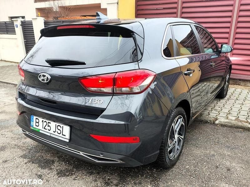 Second-hand Hyundai i30 120 CP (88 kW) 2022 Culoaregri Hatchback