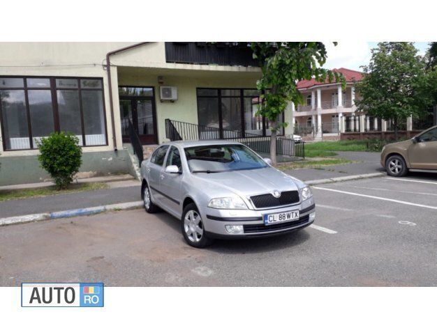Argintiu Utilizat 2005 Skoda Octavia Berlinǎ | 3.400 EUR (Preț OK) - Imagine 1/4