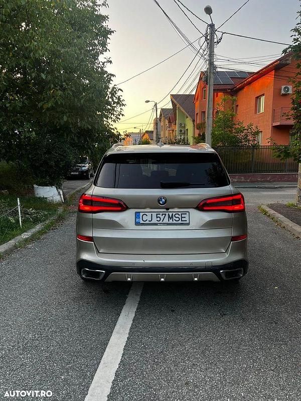 Second-hand BMW X5 Sport Line 340 CP (250 kW) 2018 Culoaregalbeuriu SUV