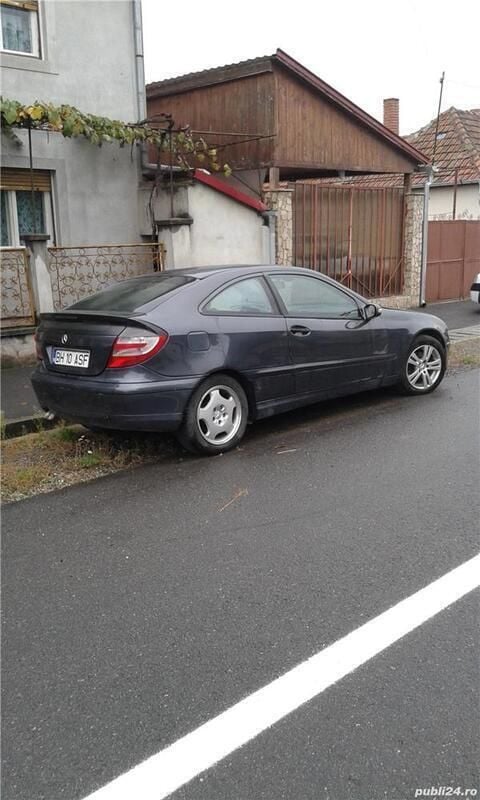 Second-hand Mercedes A220 150 CP (110 kW) 2006 Coupe