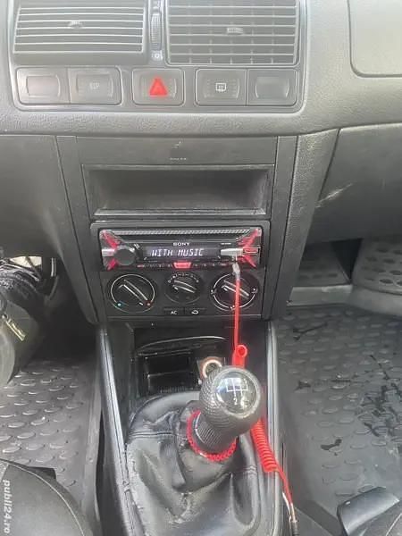 Second-hand VW Golf IV 75 CP (55 kW) 2002 Hatchback