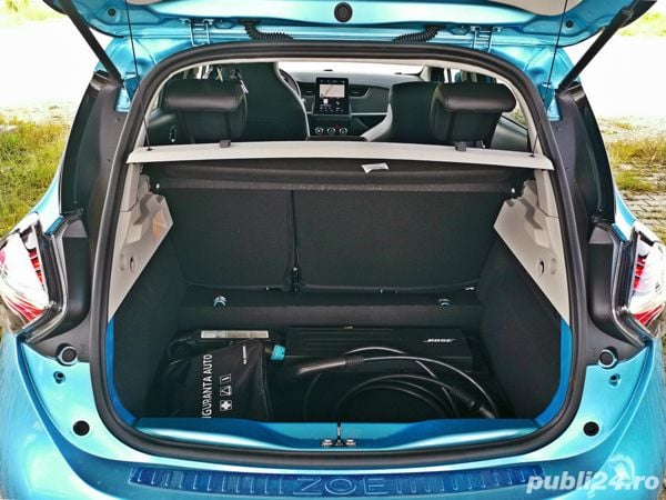 Second-hand Renault Zoe 99 kW (135 CP) 2020 Albastru Hatchback