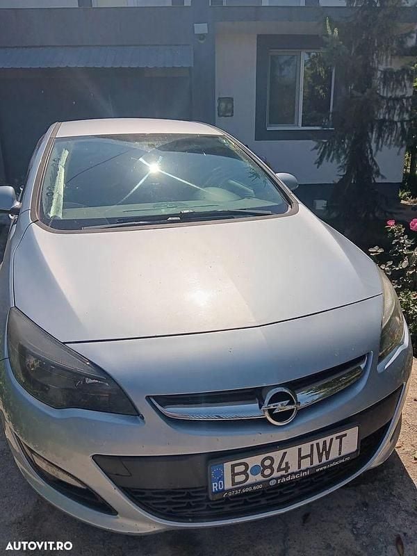 Culoareargint Utilizat 2017 Opel Astra Enjoy Berlinǎ | 5.500 EUR (Preț bun) - Imagine 1/4