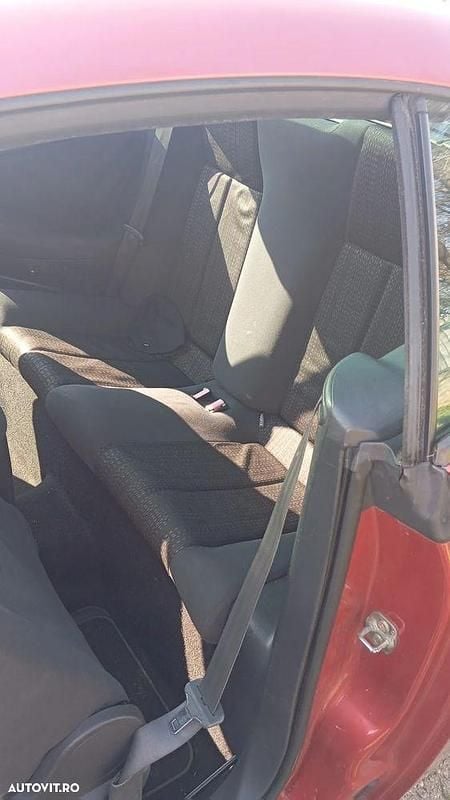 Second-hand Renault Mégane II Privilege 110 CP (80 kW) 2006 Culoarerosu Cabrio