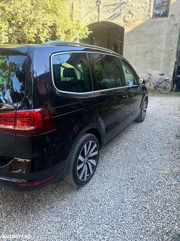 Second-hand VW Sharan Allstar 184 CP (135 kW) 2016 Culoarenegru Monovolum