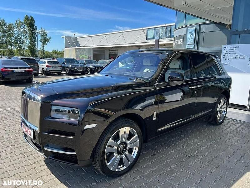 Culoarenegru Utilizat 2022 Rolls Royce Cullinan SUV | 295.000 EUR - Imagine 1/4