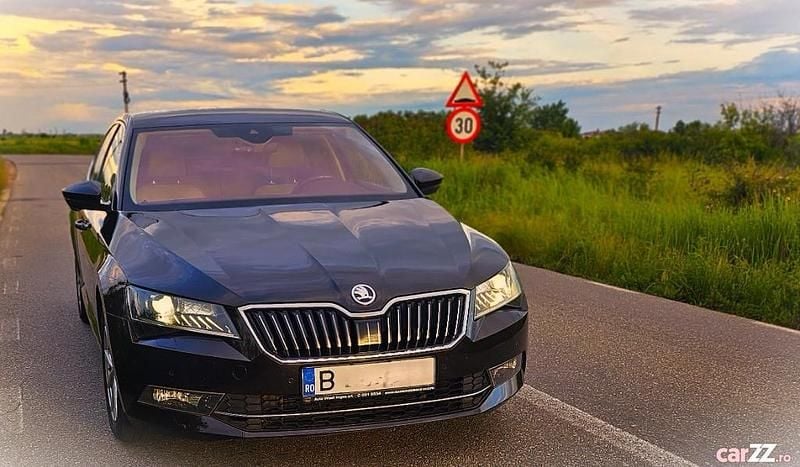 Maro Utilizat 2019 Skoda Superb Berlinǎ | 19.950 EUR (Preț OK) - Imagine 1/4