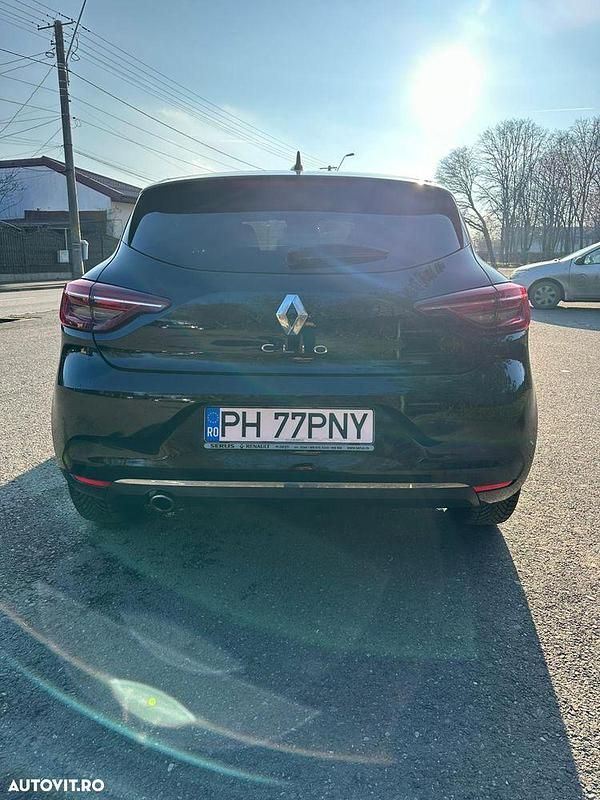 Second-hand Renault Clio V Techno 100 CP (73 kW) 2022 Culoarenegru Hatchback