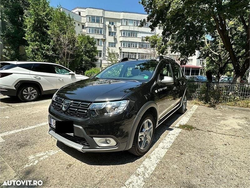 Negru Utilizat 2017 Dacia Sandero Stepway Hatchback | 8.450 EUR (Preț OK) - Imagine 1/4