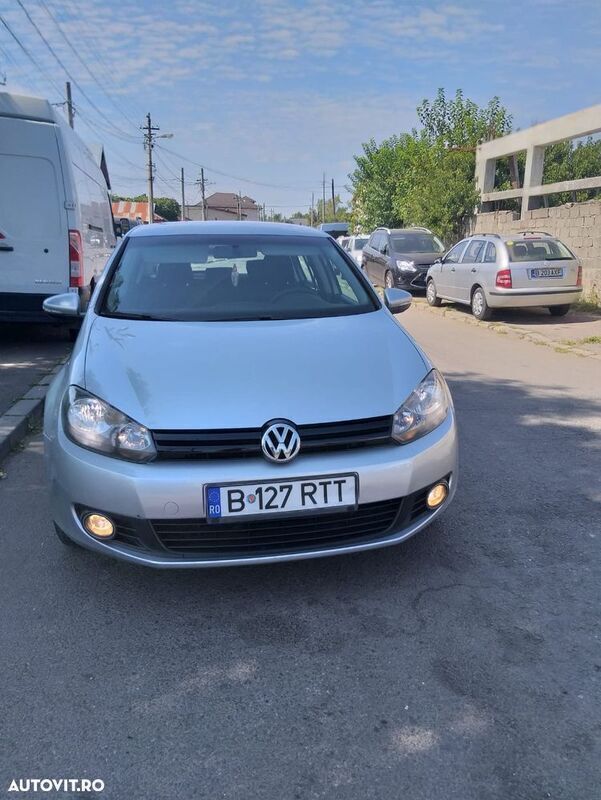 Argint Utilizat 2012 VW Golf VII Comfortline Hatchback | 5.300 EUR (Preț bun) - Imagine 1/4