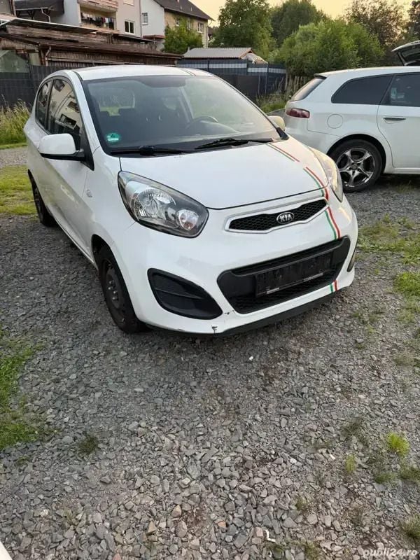 Utilizat 2016 Kia Picanto Hatchback | 3.500 EUR - Imagine 1/3
