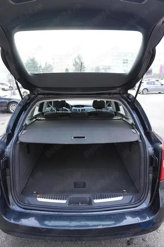 Gri Utilizat 2007 Renault Laguna III Hatchback | 2.900 EUR (Puțin scump) - Imagine 1/4