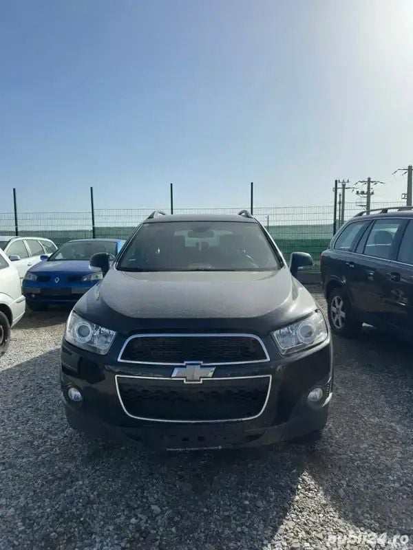 Utilizat 2008 Chevrolet Captiva SUV | 4.000 EUR (Preț OK) - Imagine 1/4