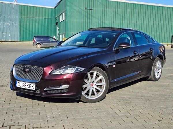 Visiniu Utilizat 2016 Jaguar XJ Luxury Berlinǎ | 18.999 EUR - Imagine 1/4