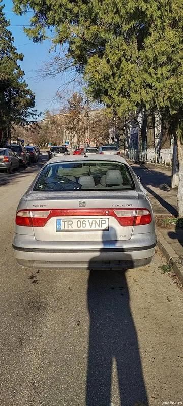 Second-hand Seat Toledo 90 CP (66 kW) 2003 Berlinǎ