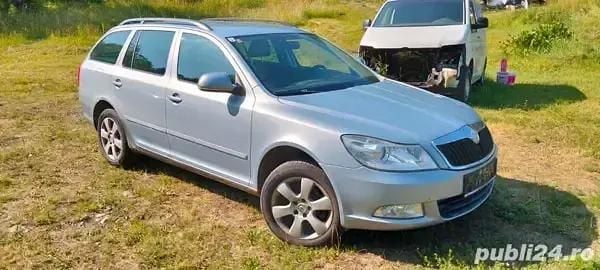 Utilizat 2009 Skoda Octavia Break | 2.990 EUR - Imagine 1/4