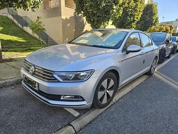 Utilizat 2016 VW Passat Berlinǎ | 12.300 EUR (Preț bun) - Imagine 1/2