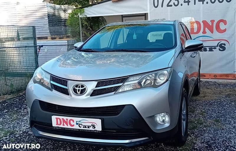 Culoareargint Utilizat 2014 Toyota RAV4 Executive SUV | 9.950 EUR (Preț OK) - Imagine 1/4