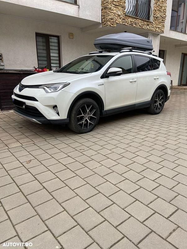 Culoarealb Second-hand 2016 Toyota RAV4 Hybrid Edition SUV | 18.500 EUR (Super Preț) - Imagine 1/4