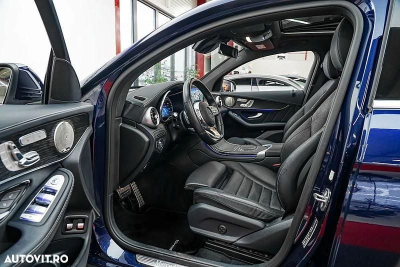 Second-hand Mercedes GLC300 AMG line Plus 319 CP (234 kW) 2020 Culoarealbastru Coupe