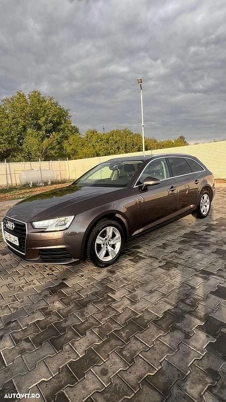 Culoaremaro Utilizat 2016 Audi A4 Break | 12.800 EUR (Preț bun) - Imagine 1/4