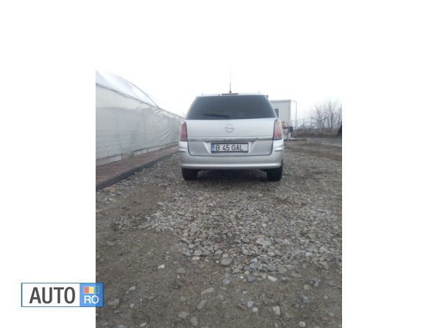 Second-hand Opel Astra 120 CP (88 kW) 2008 Argintiu Break