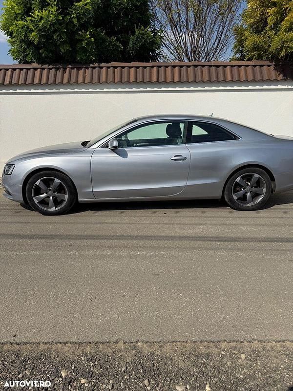 Culoareargint Utilizat 2016 Audi A5 Sport Coupe | 15.900 EUR (Preț bun) - Imagine 1/4