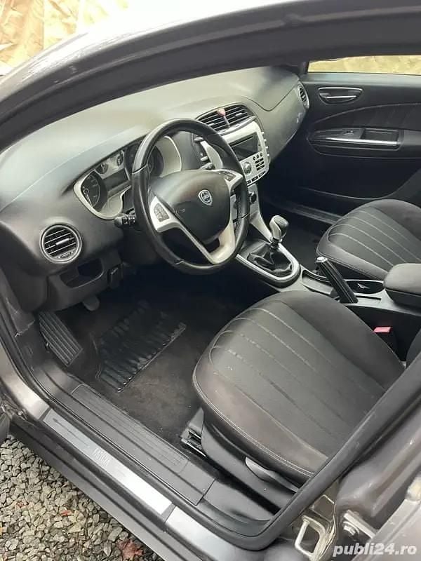 Second-hand Lancia Delta 120 CP (88 kW) 2008 Hatchback