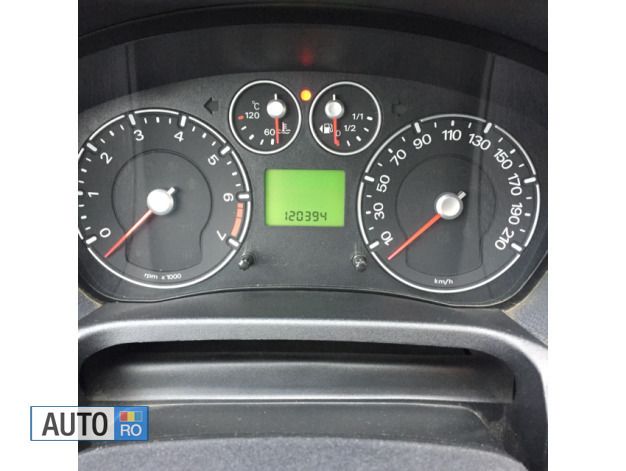 Alta Utilizat 2008 Ford Fiesta Hatchback | 3.600 EUR (Super Preț) - Imagine 1/4