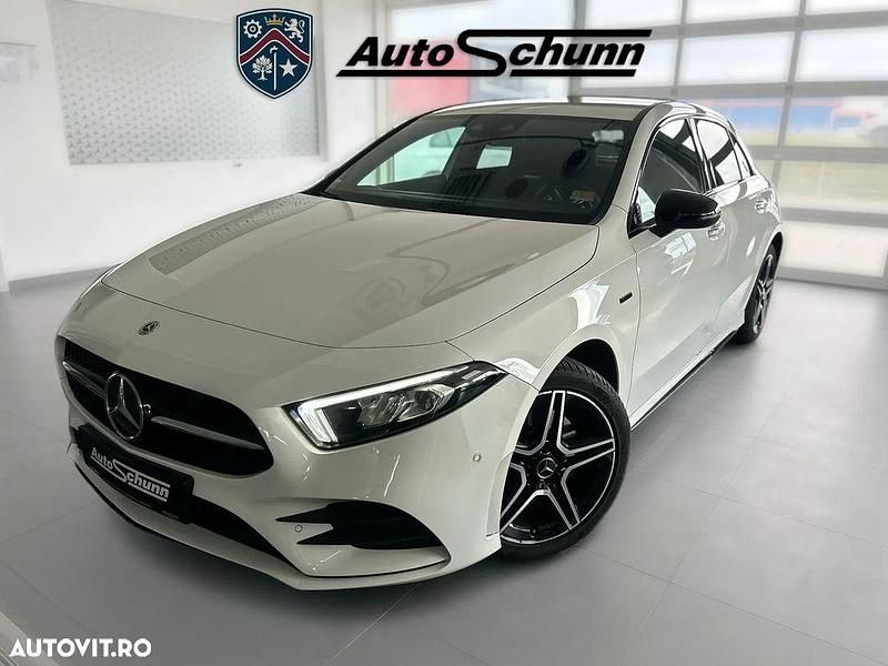 Culoarealb Utilizat 2020 Mercedes A250 AMG line Hatchback | 27.213 EUR - Imagine 1/4