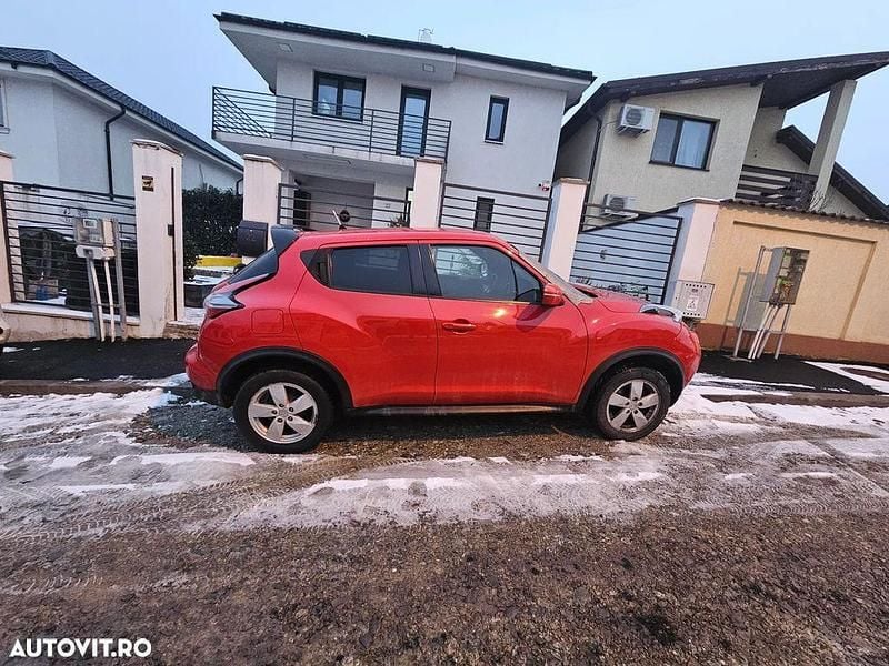 Second-hand Nissan Juke Acenta 115 CP (84 kW) 2016 Culoarerosu SUV