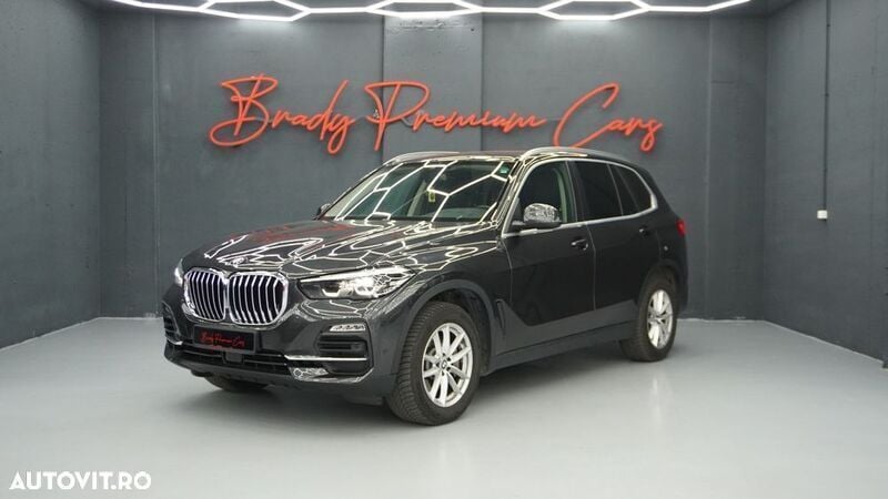 Gri Utilizat 2020 BMW X5 SUV | 36.300 EUR (Super Preț) - Imagine 1/4