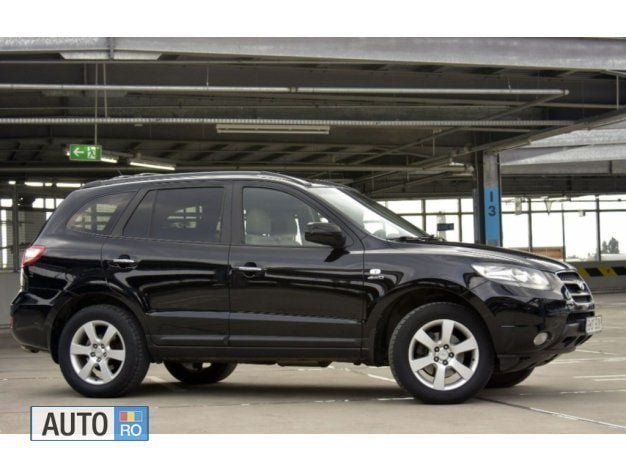 Second-hand Hyundai Santa Fe 155 CP (114 kW) 2009 Negru SUV